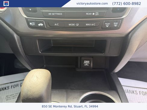 Used 2018 Honda Pilot LX image 18