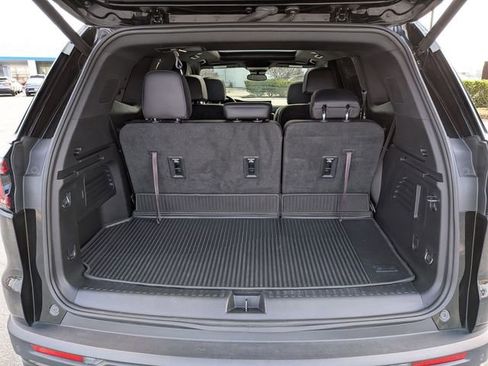 Used 2024 GMC Acadia Elevation w/ Black Edition image 35