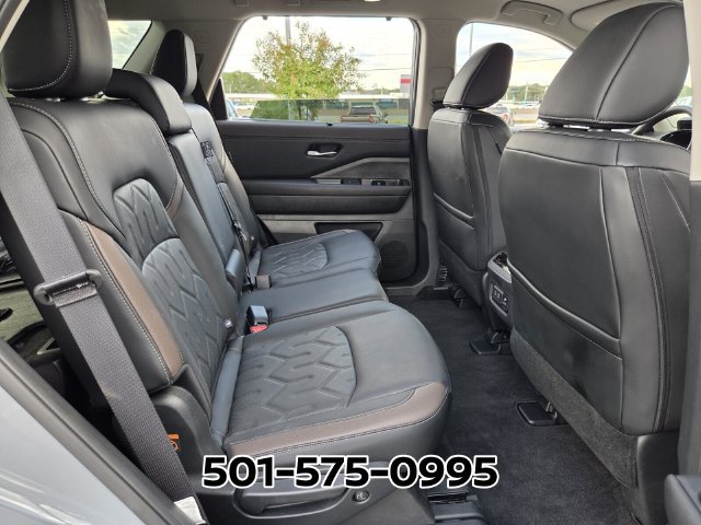 Used 2026 Nissan Pathfinder Platinum w/ Cargo Package FWD image 20