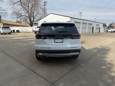 Used 2025 GMC Acadia Elevation AWD/4WD image 29