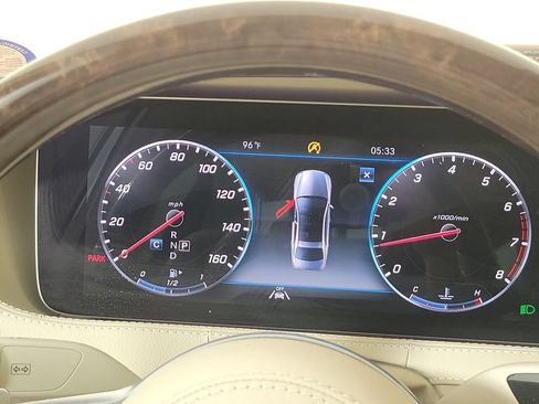 Used 2020 Mercedes-Benz S 560 Sedan image 28