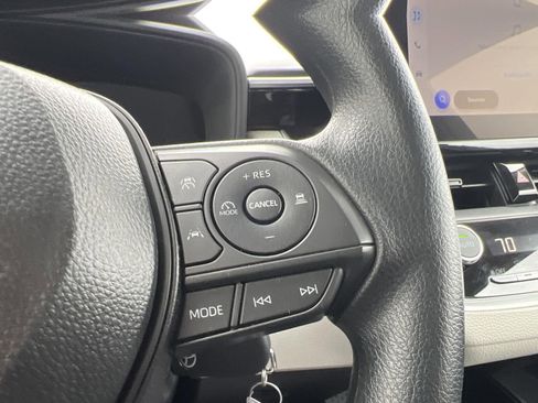 Used 2026 Toyota Corolla LE image 18