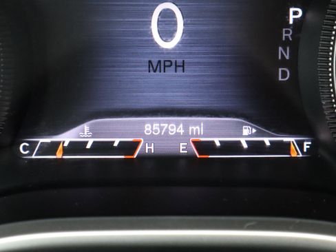 Used 2015 Jeep Cherokee Trailhawk w/ Comfort/Convenience Group AWD/4WD image 36
