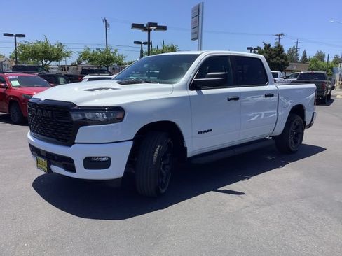 New 2026 RAM 1500 Express AWD/4WD image 5