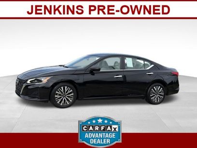 Used 2025 Nissan Altima 2.5 SV