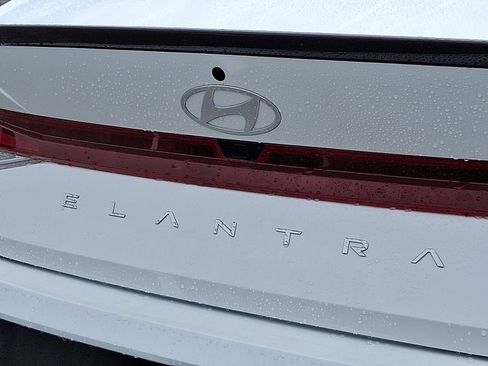 New 2026 Hyundai Elantra Sport FWD image 11