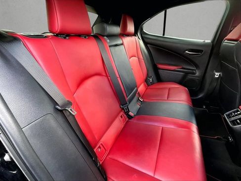 Used 2022 Lexus UX 200 F Sport image 29