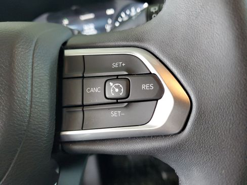 Used 2023 Jeep Compass Latitude AWD/4WD image 25