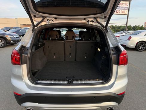 Used 2020 BMW X1 xDrive28i w/ Convenience Package AWD/4WD image 11