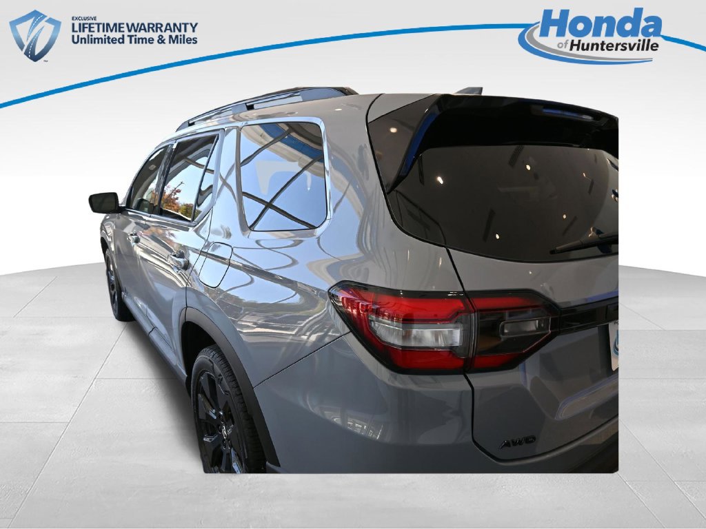 New 2026 Honda Pilot Black Edition image 7