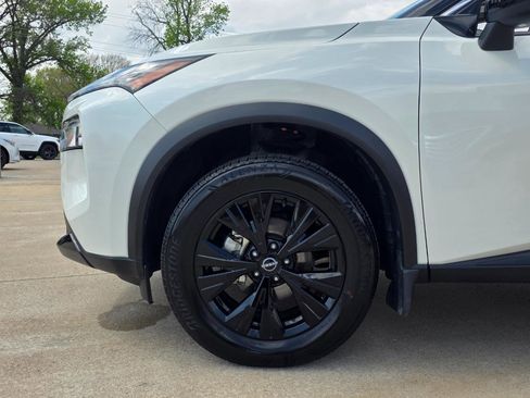 Used 2023 Nissan Rogue SV w/ SV Premium B Package AWD/4WD image 27