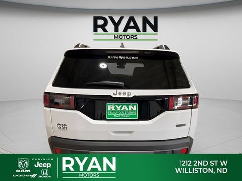 New 2026 Jeep Cherokee Overland w/ Advanced Pro Tech Group AWD/4WD image 8
