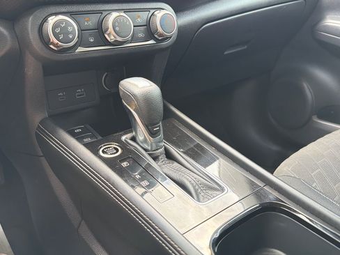 Used 2023 Nissan Kicks SV FWD image 28