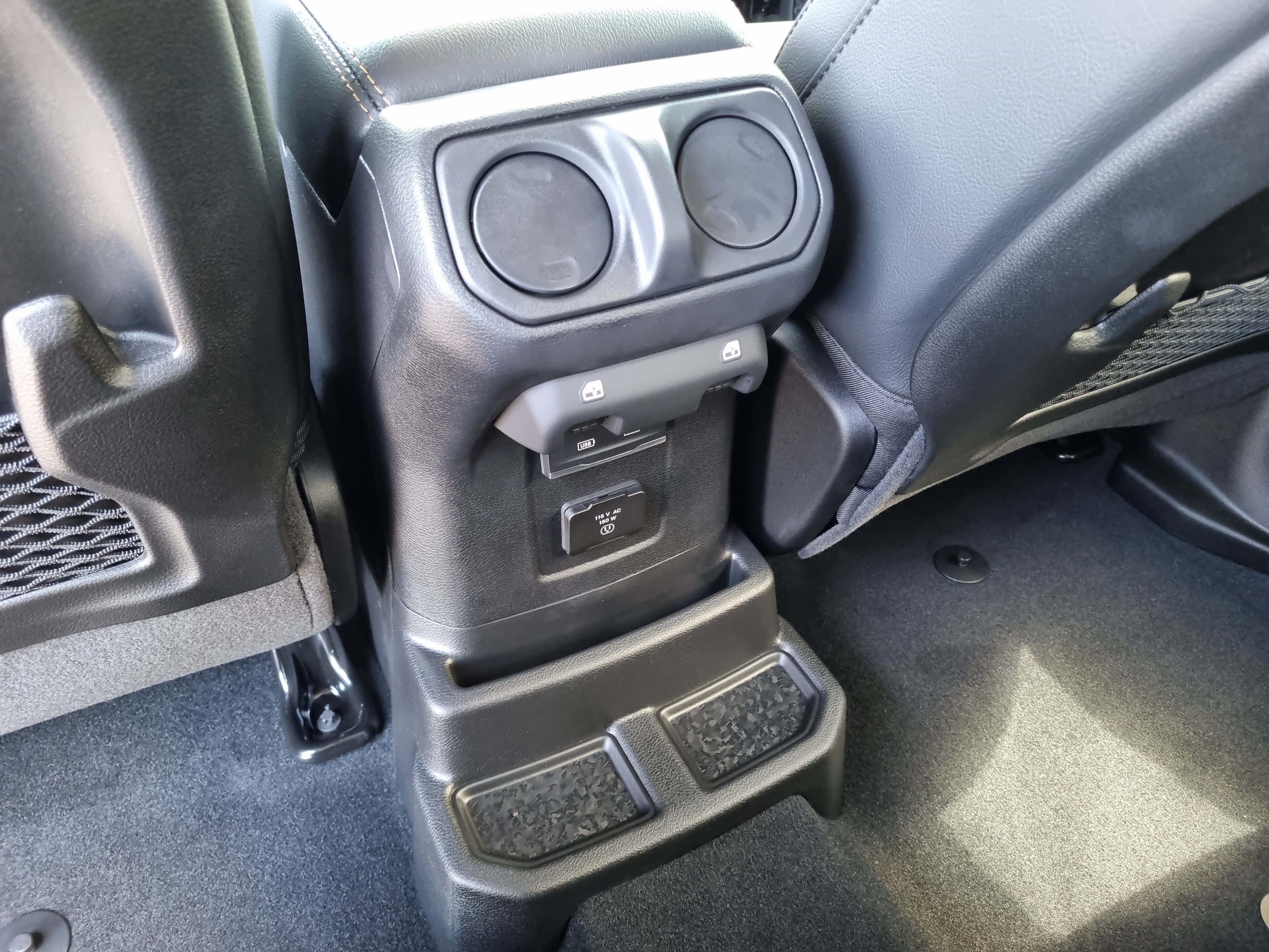 New 2026 Jeep Wrangler Unlimited Sahara AWD/4WD image 12