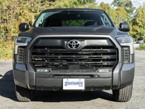 Used 2022 Toyota Tundra SR5 image 6
