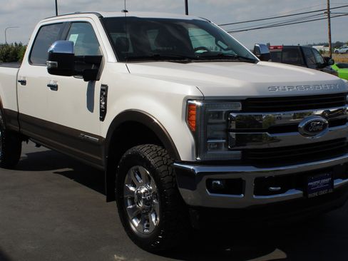 Used 2017 Ford F350 King Ranch w/ King Ranch Ultimate Package image 7