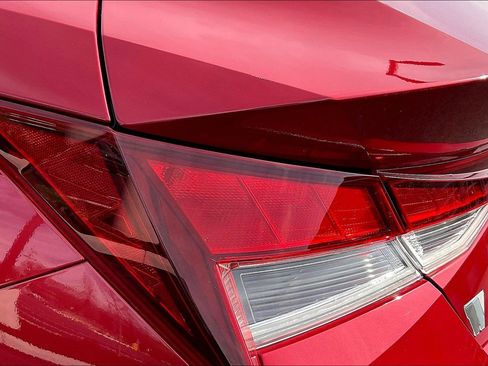 Certified 2023 Hyundai Elantra SEL w/ Convenience Package FWD image 22