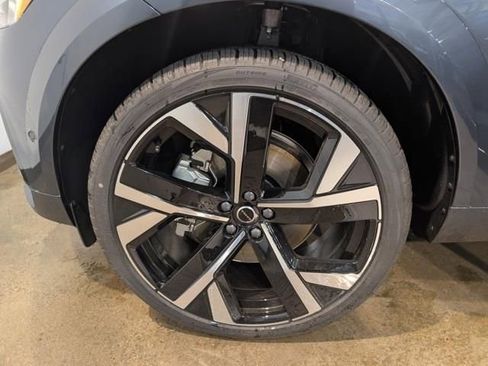 New 2026 Volvo XC60 T8 Ultra w/ Climate Package AWD/4WD image 7