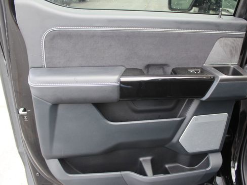 Used 2023 Ford F150 Lightning Platinum AWD/4WD image 24