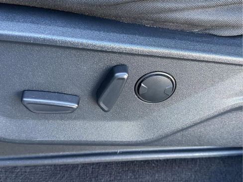 Used 2022 Ford F150 XLT w/ Equipment Group 302A High image 11