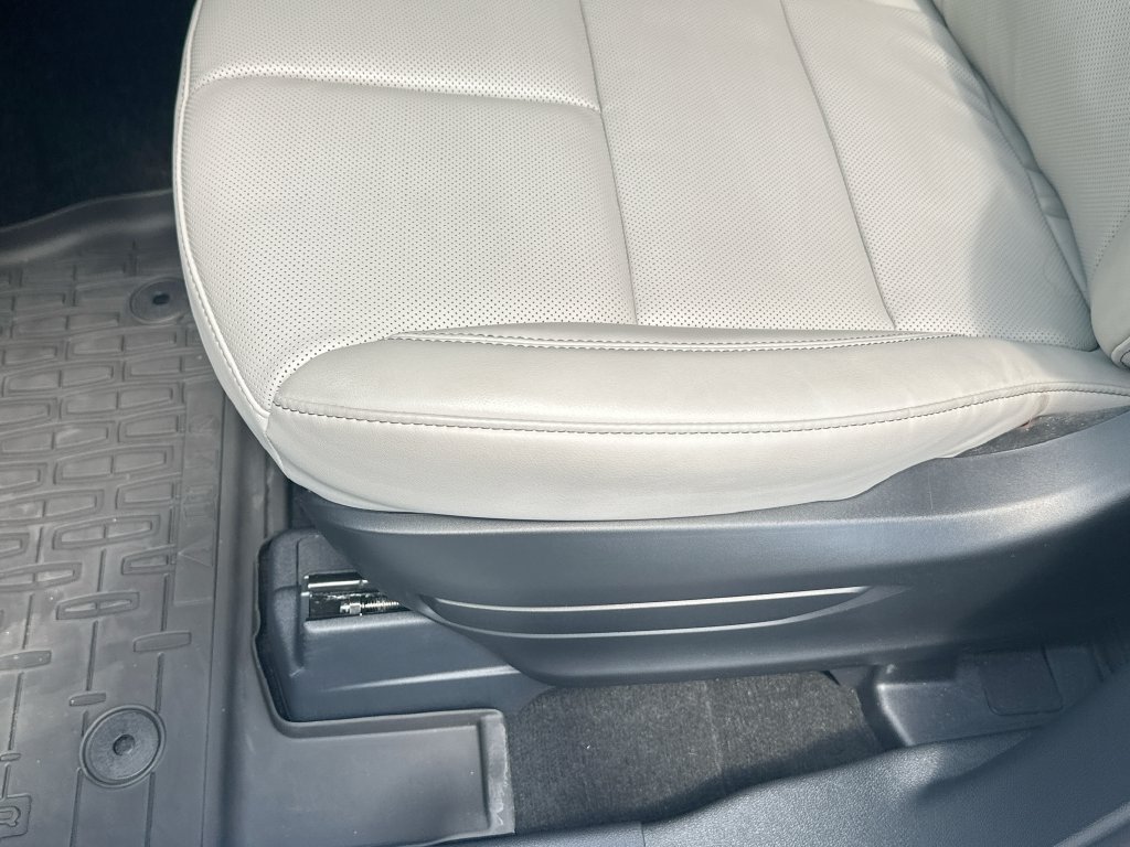 Certified 2026 Lincoln Aviator 2WD image 9