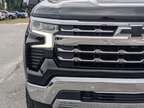 Used 2023 Chevrolet Silverado 1500 LTZ w/ Z71 Off-Road Package image 10