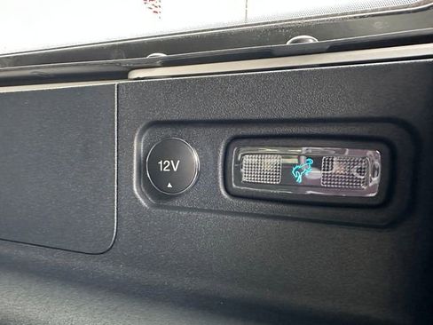 New 2025 Ford Bronco Badlands image 25