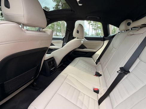 Used 2023 BMW i4 eDrive35 RWD image 15