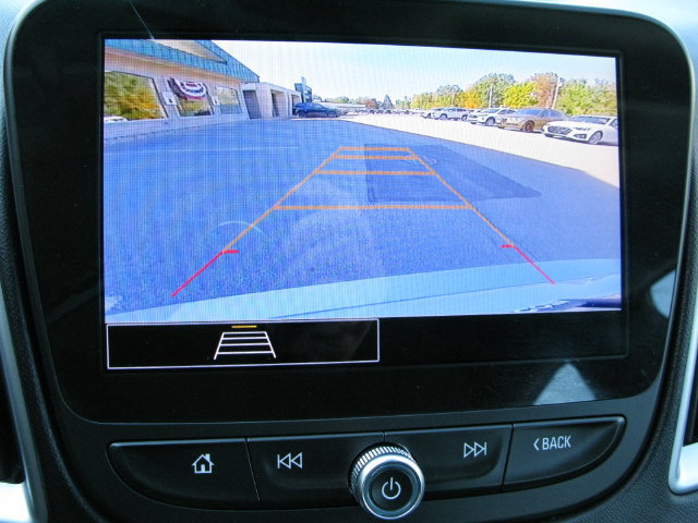 Used 2024 Chevrolet Malibu LT FWD image 18