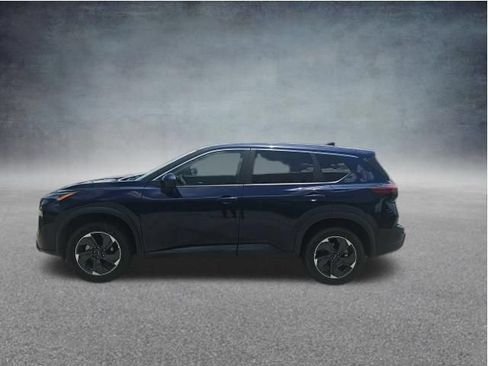 Used 2025 Nissan Rogue SV FWD image 5
