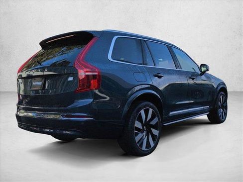 Certified 2023 Volvo XC90 T8 Ultimate w/ Protection Package image 5