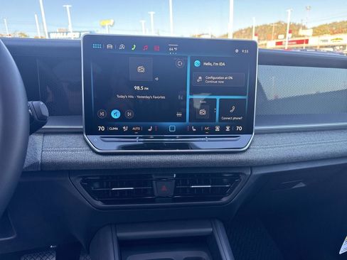 New 2026 Volkswagen Tiguan S image 10