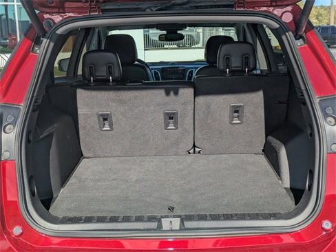 Used 2018 Chevrolet Equinox Premier image 16