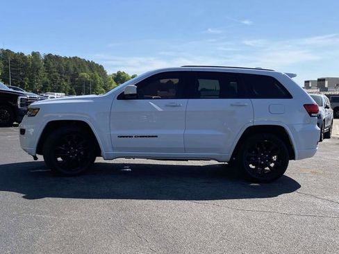 Used 2020 Jeep Grand Cherokee Altitude image 7