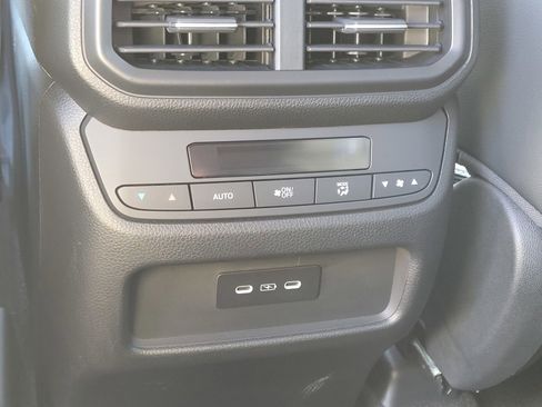 Certified 2024 Honda Pilot EX-L image 16