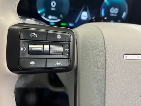 Used 2026 Hyundai Palisade SEL Premium FWD image 44