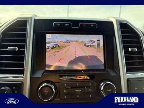 Used 2018 Ford F150 Lariat AWD/4WD image 27