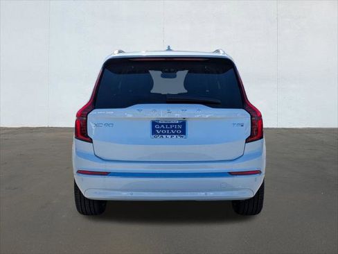 New 2026 Volvo XC90 T8 Ultra w/ Protection Package image 5