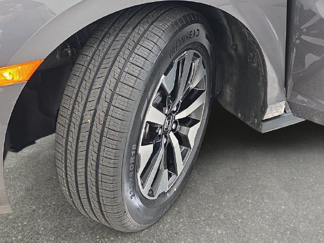 Used 2025 Honda Odyssey EX-L image 32