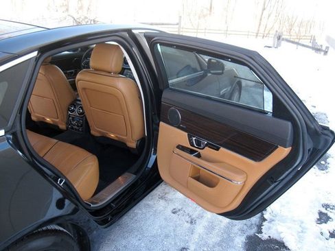 Used 2015 Jaguar XJ L Portfolio AWD/4WD image 25