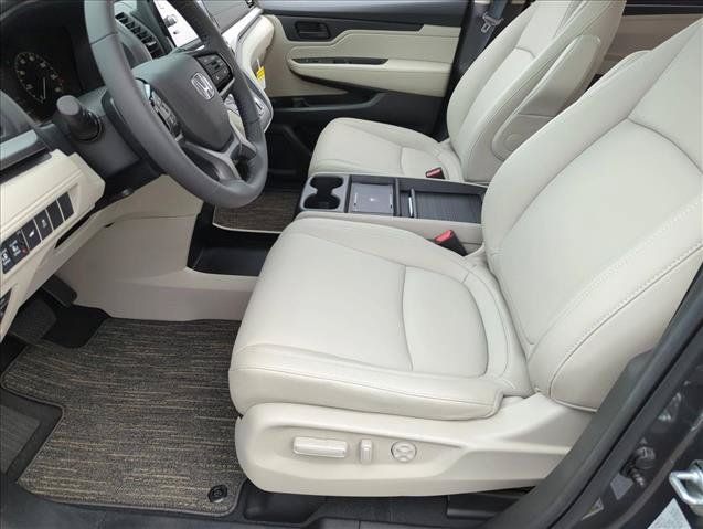 Certified 2026 Honda Odyssey EX-L image 16