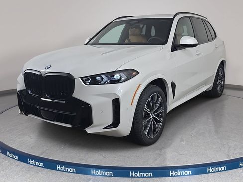 New 2026 BMW X5 xDrive40i w/ M Sport Package AWD/4WD image 1