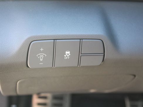 Certified 2026 Hyundai Elantra Sport FWD image 29