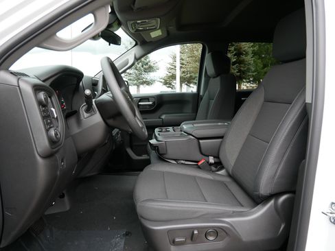 New 2026 Chevrolet Silverado 1500 Custom Trail Boss AWD/4WD image 4