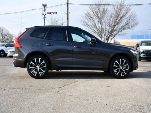 Certified 2025 Volvo XC60 B5 Plus image 8