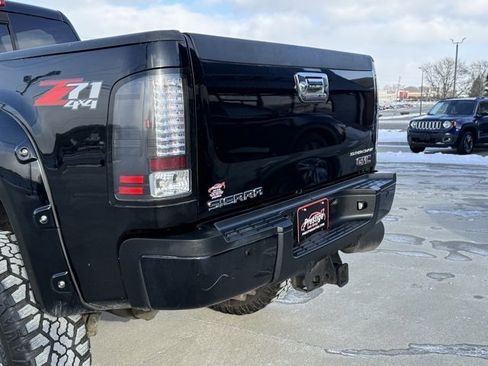 Used 2012 GMC Sierra 2500 Denali w/ Suspension Package, Off-Road image 13