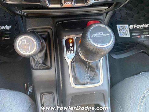 New 2024 Jeep Gladiator Sport image 22