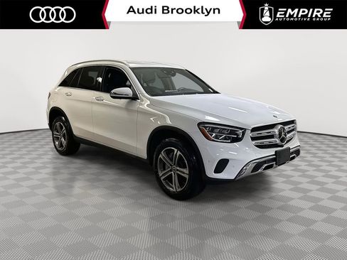 Used 2022 Mercedes-Benz GLC 300 4MATIC image 1