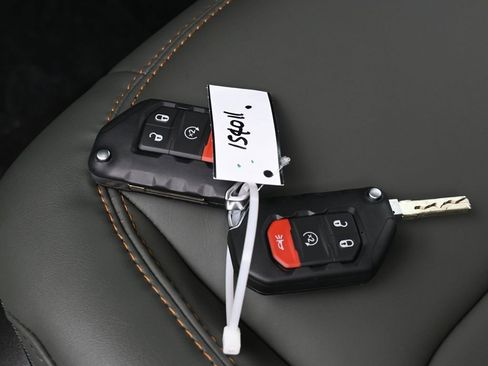 New 2026 Jeep Gladiator Mojave image 16