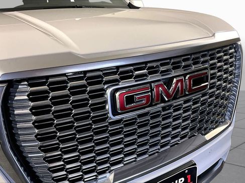 Certified 2023 GMC Yukon XL Denali AWD/4WD image 31